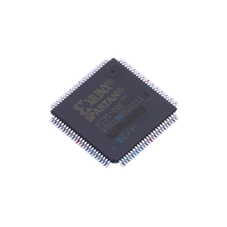 (En stock) entrée-sortie 100VQFP d'IC FPGA 66 de circuit intégré de XC3S100E-4VQG100I 100-VQFP (14x14)