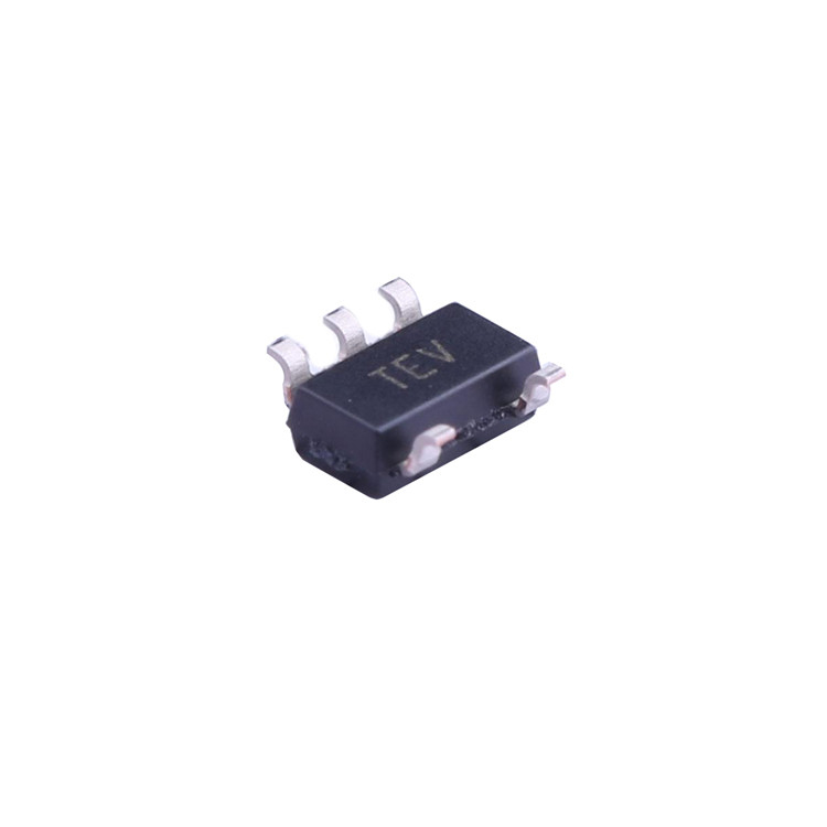 MIC5205-5.0YM5-TR nouveau et original    MIC5205-5.0YM5-TR SOT-23-5   Circuit intégré