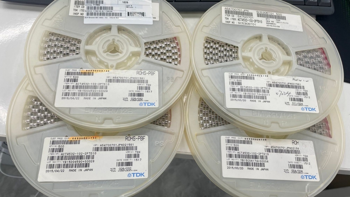 ACT4532-102-2PTD10    Original tout neuf d'IC de puce de circuit intégré de SMD   inutilisé