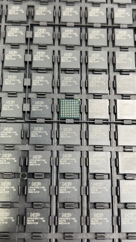 LPC4370FET100    100-TFBGA   Original tout neuf de microcontrôleur d'IC de puce de circuit intégré inutilisé